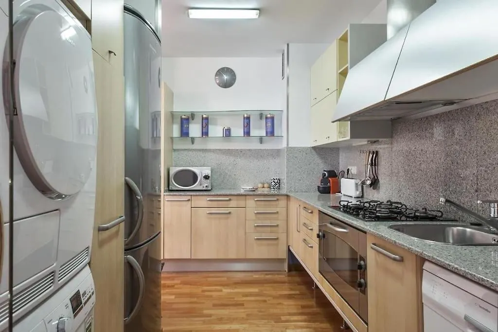 Canela Homes Barcelona Universitat Spain