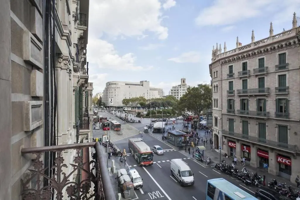 Canela Homes Barcelona Universitat Daire